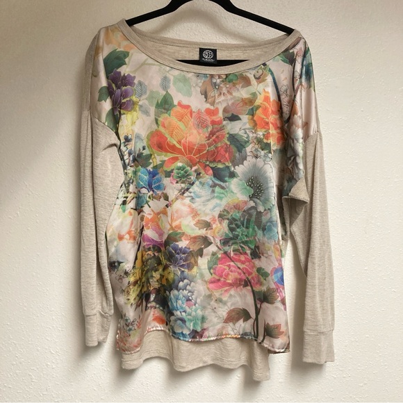 bobeau Tops - Bobeau Women’s Beige Floral Top Size L